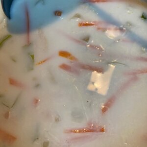 寒い日にほっこり☆✴白菜とじゃがいもの豆乳スープ♪